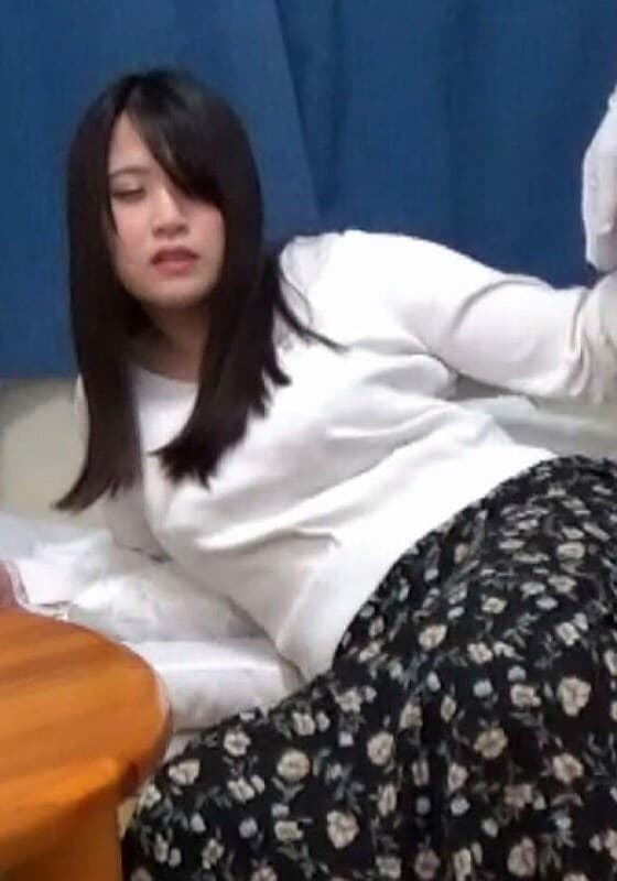 タクシー運転手のツレコミVログ！マシュマロボディに色気の漂う黒髪ロング！